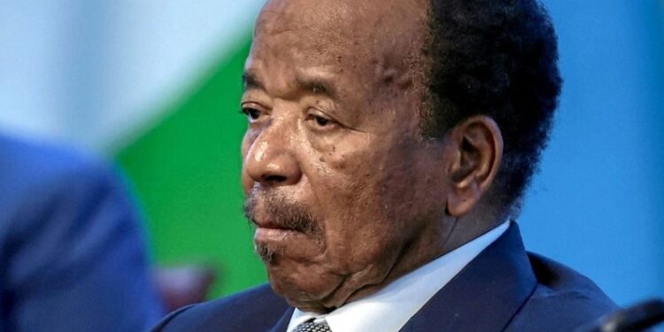 Cameroun : L&rsquo;absence prolongée de Paul Biya au pouvoir fait polémique