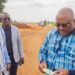 Abomey-Calavi : Le maire Nathanaël Koty contrôle l’exploitation des carrières de sable à Akassato