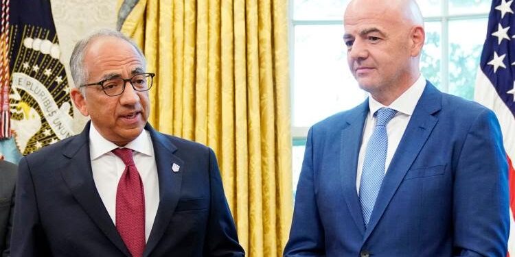 Affaire vente des droits de la Coupe du monde : un proche d&rsquo;Infantino avait déjà abandonné la barque avant même…
