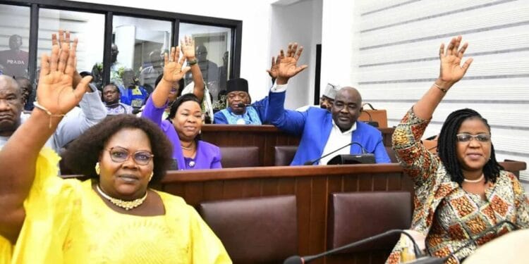 Bénin : Les députés donnent leur feu vert au budget 2027 de l’Assemblée nationale