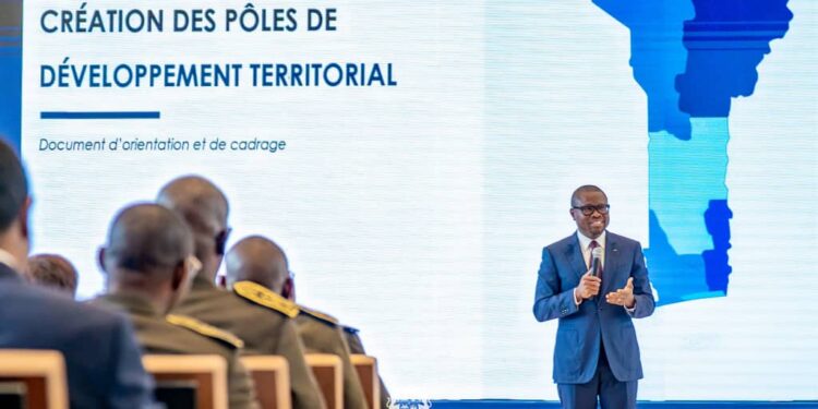 Six pôles, douze mois : le compte à rebours est lancé
