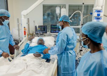 Cardiologie au Bénin : Le CHIC franchit une nouvelle étape avec une première coronarographie par voie fémorale