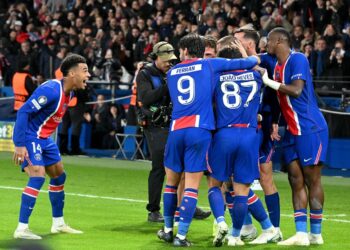 Ligue des Champions : Paris SG mate Barcelone et conforte sa place de leader